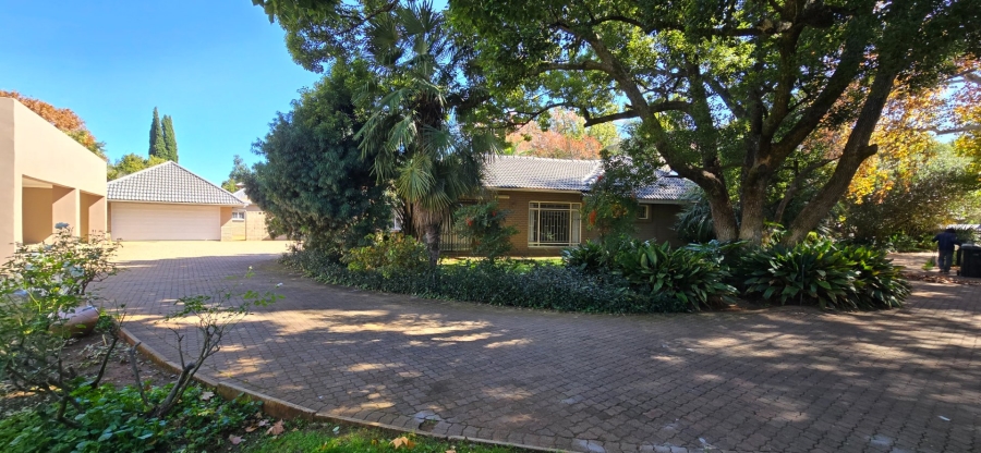 5 Bedroom Property for Sale in Stilfontein Ext 4 North West